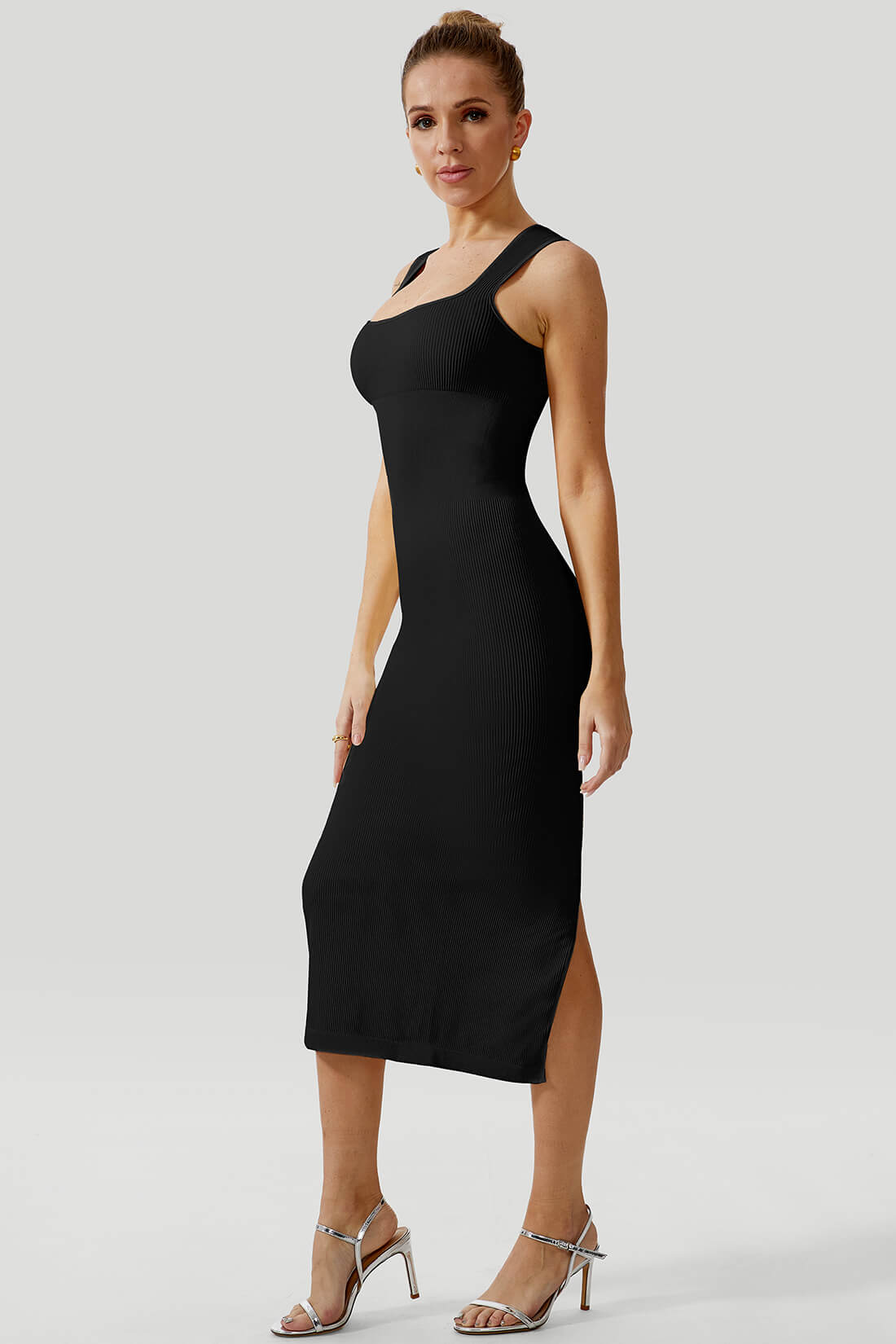 Thread Seamless Slit Dress