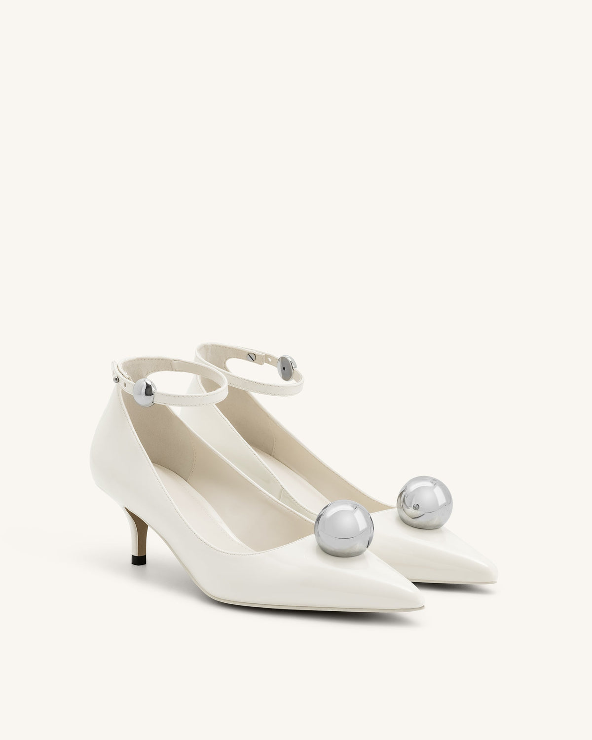 Escarpins à talons kitten avec boucle bijou - Blanc