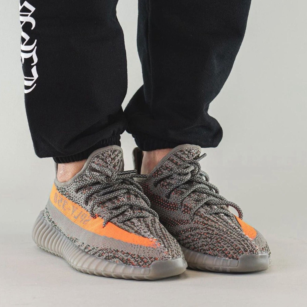 ҮЕЕZY BOOST 350 V2 BELUGA REFLECTIVE